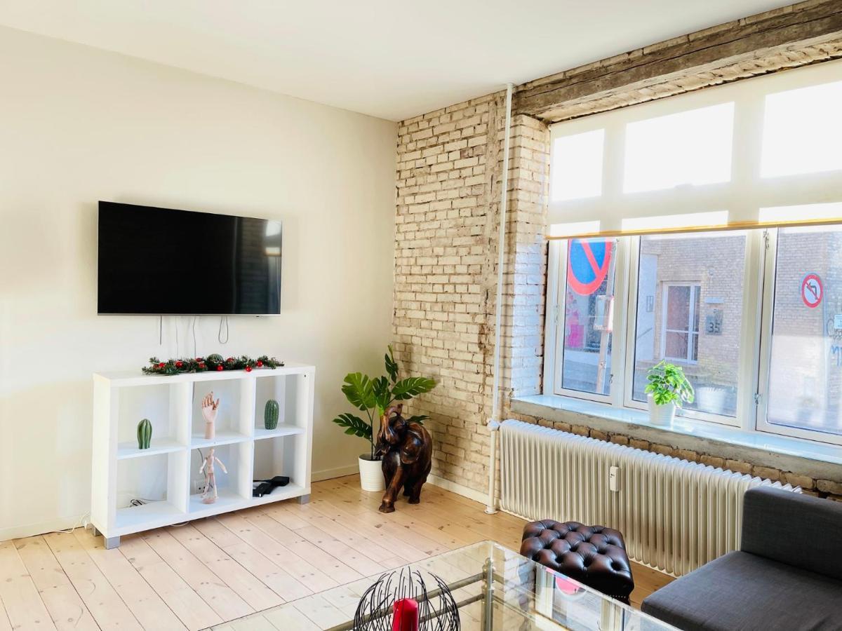 Aday - Central Cozy And Bright Apartment Ольборг Экстерьер фото